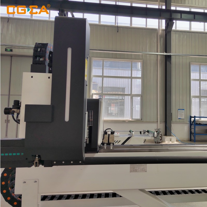 Máquina de fabricación de fiestras de perfís de aluminio Máquina de corte CNC 5