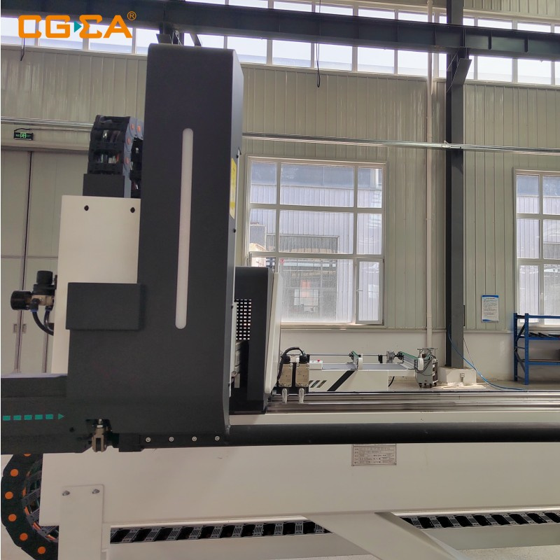 Aluminom profaịlụ window na-eme igwe CNC ọnwụ igwe 5