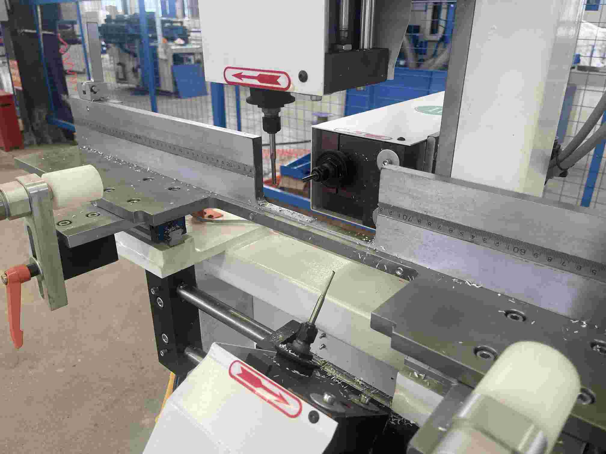 CGMA water-slot milling machine para sa uPVC Profile (1)