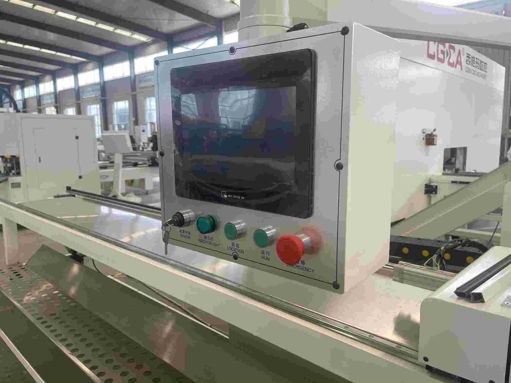 CNC Glazing Bead Cutting Center pikeun Propil uPVC (5)