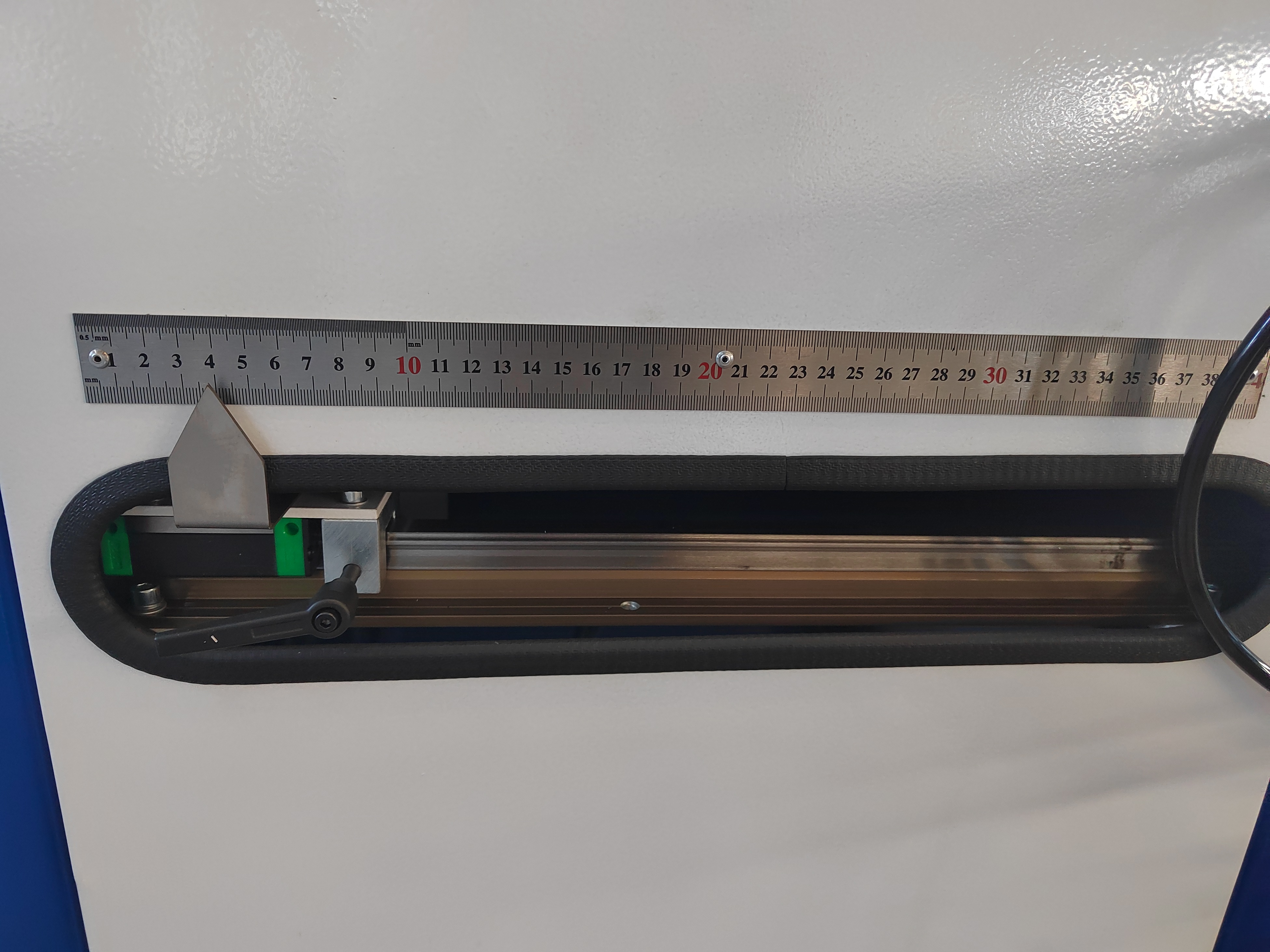 3.เครื่องตัดโปรไฟล์อัตโนมัติ CNC