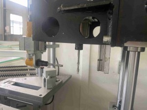 2-asix-3-cutters-corner-cleaning-machine-3