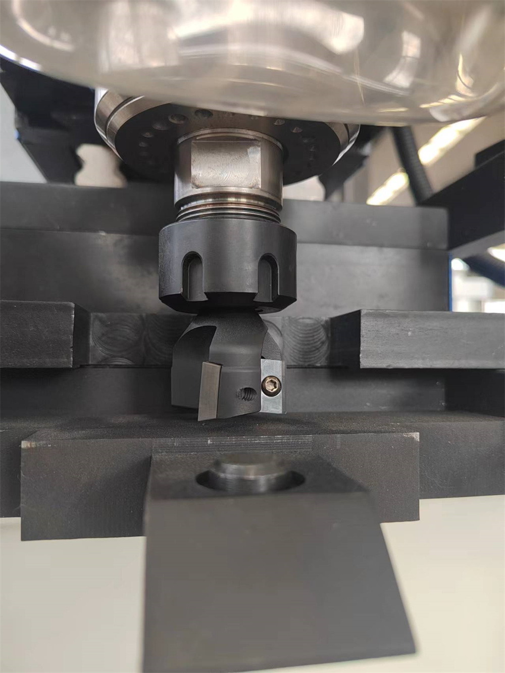 msfm-100-aluminium-formwork-single-head-milling-machine (2)